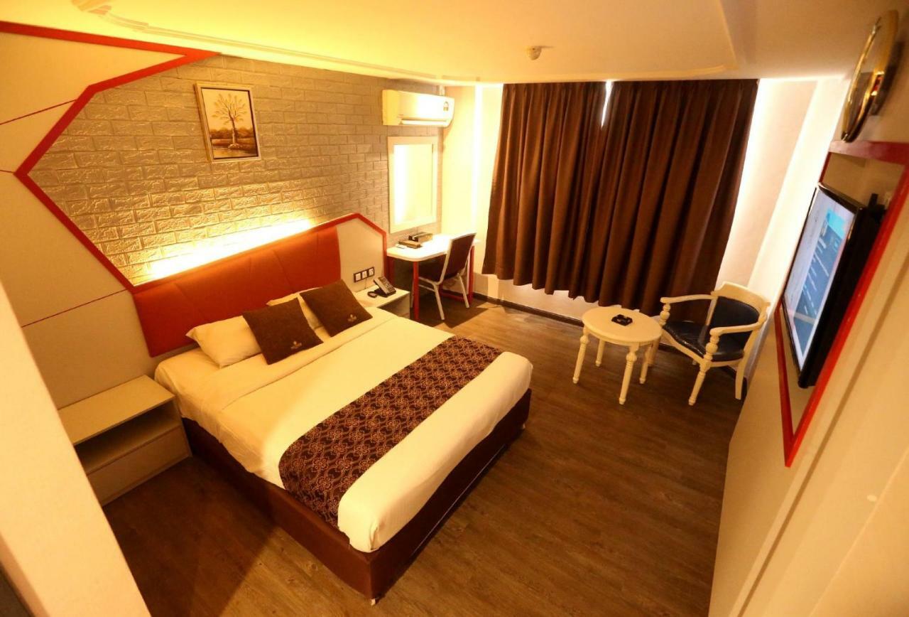 Golden Nasmir Hotel بوكيت ميرتاجام المظهر الخارجي الصورة